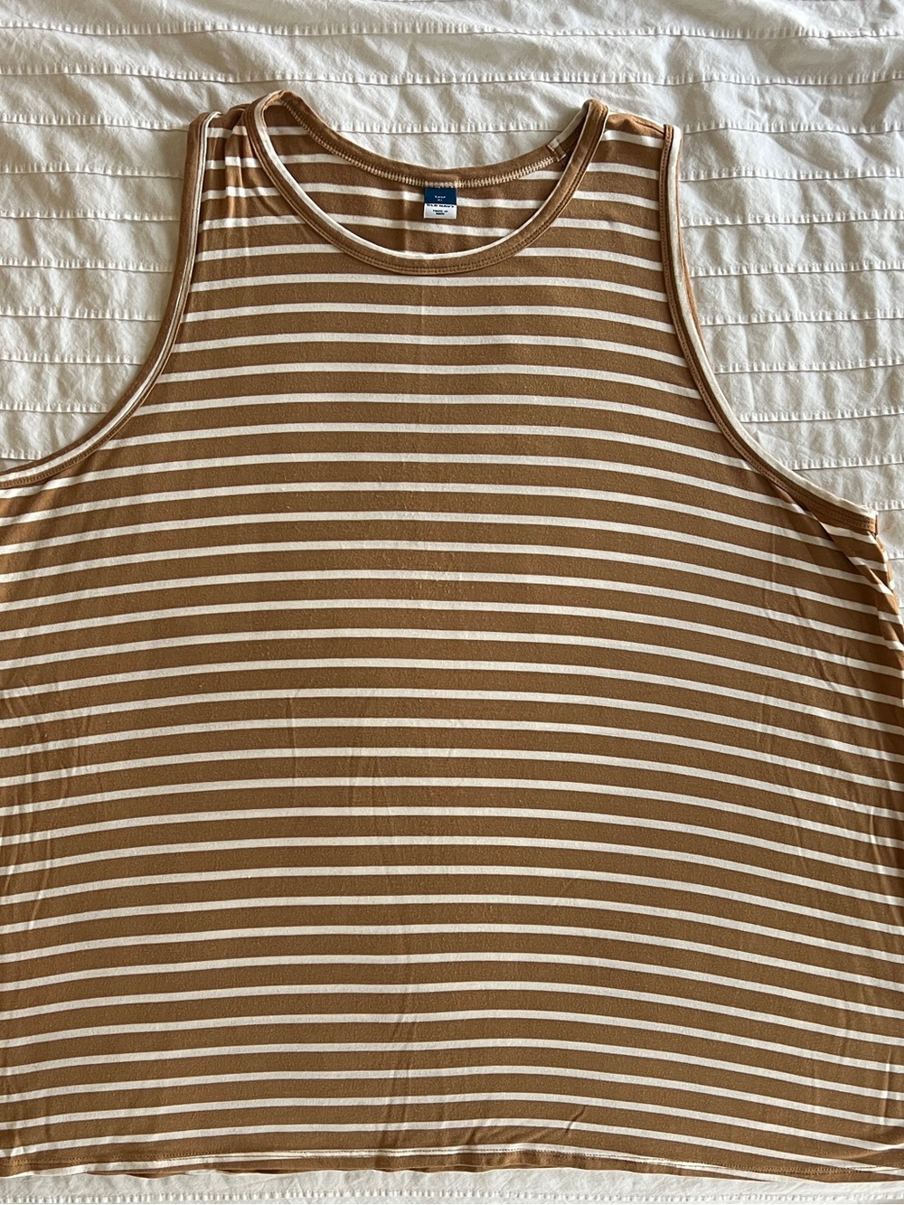 Old Navy Women’s Tank Top Bundle - Olive, Tan Stripe, White, Cream - Picture 8 of 10